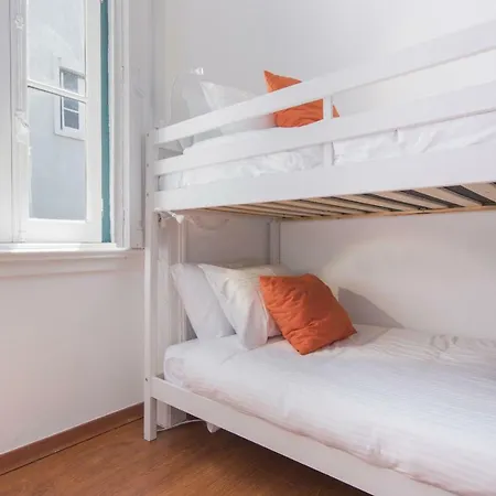 The Castle Life In 3bdr Apartment Lisbon